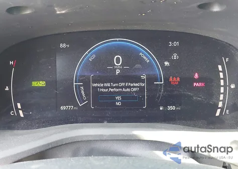 2025 Toyota Camry Le z USA, uszkodzony, nr VIN 4T1DAACK0SU532972